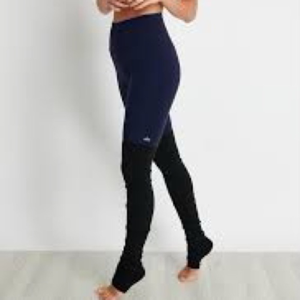 Alo Yoga goddess legging